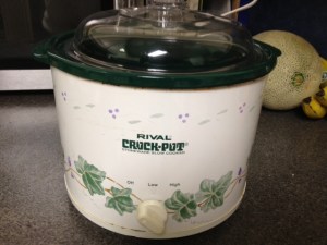 To borrow a line from my favorite episode of WKRP in Cincinnati, With God as my witness, I honestly didn't know that crock pots came in more than one size.
